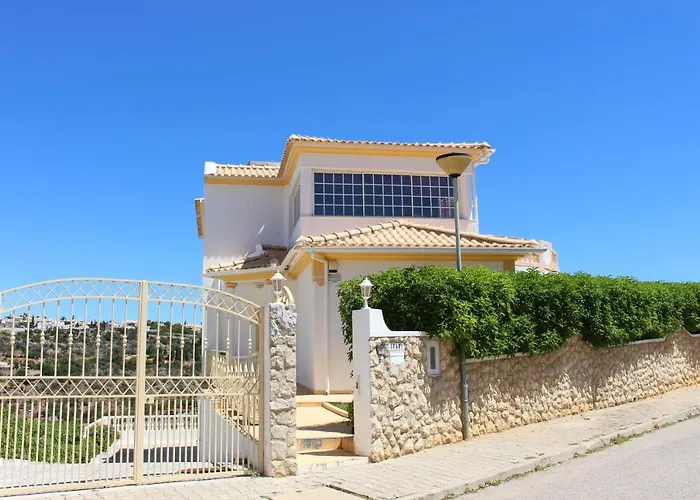 Sunny Албуфейра